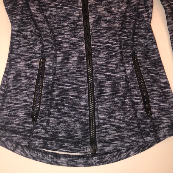 Size 4 lululemon jacket - Picture 2 of 6